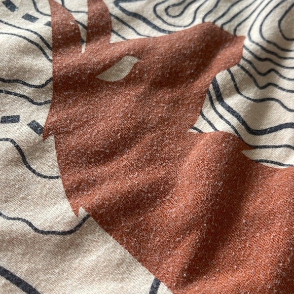 Cotopaxi | Llama Map T Shirt Small Hiking Casual Athleisure Trail Outdoors Light - Picture 4 of 6